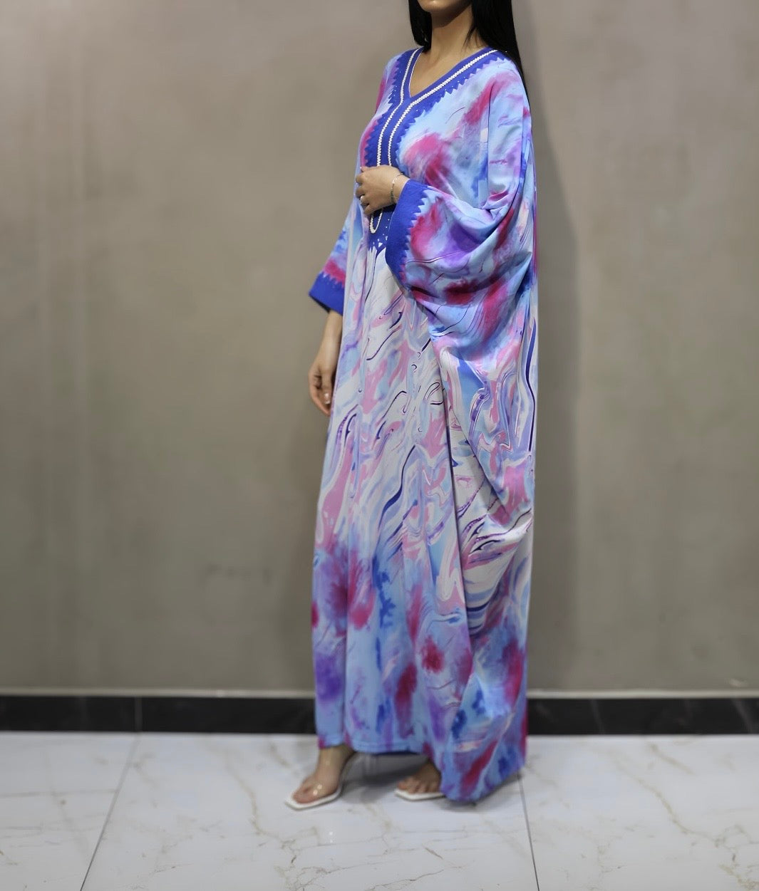 Abaya avec détail doré [ Bleu]