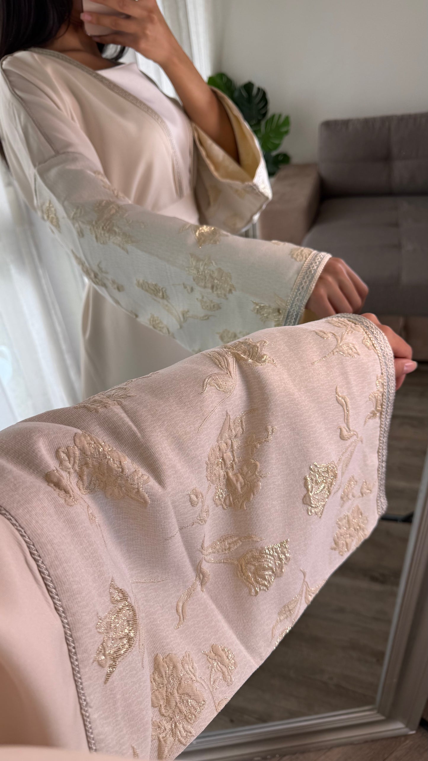 Abaya Lenyaa [Beige ]