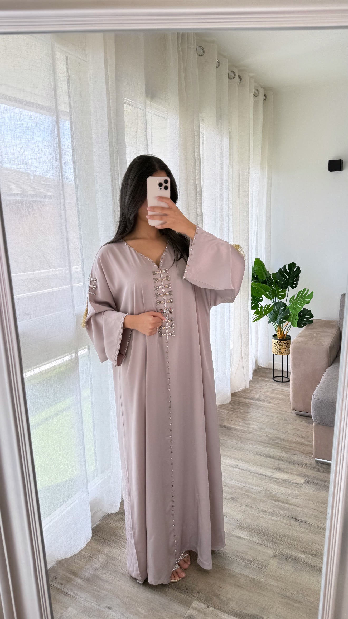 Abaya  Seyane